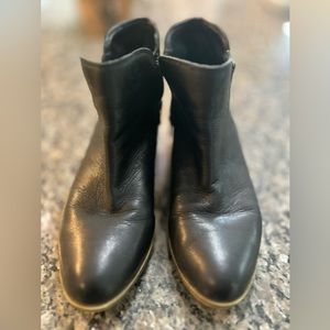 LUCKY BRAND Black Leather Booties.